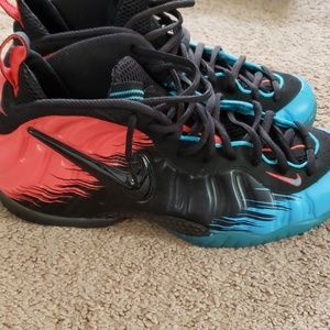 Nike Air Foamposite Pro Spiderman Size 11